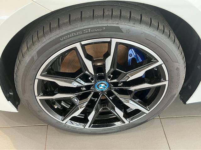 G26 i4 M50 RHD