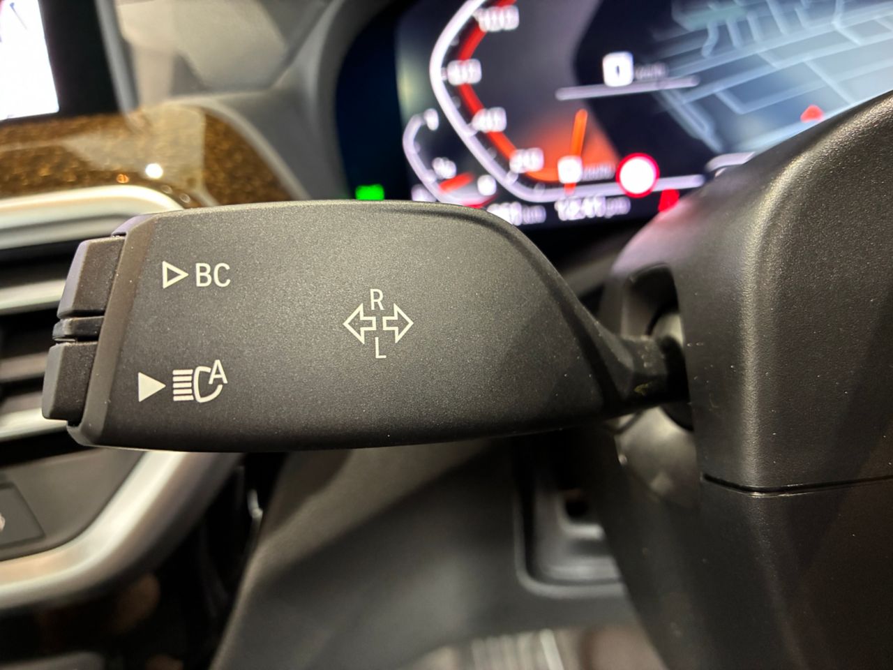 G01 X3 M40i RHD LCI ZA