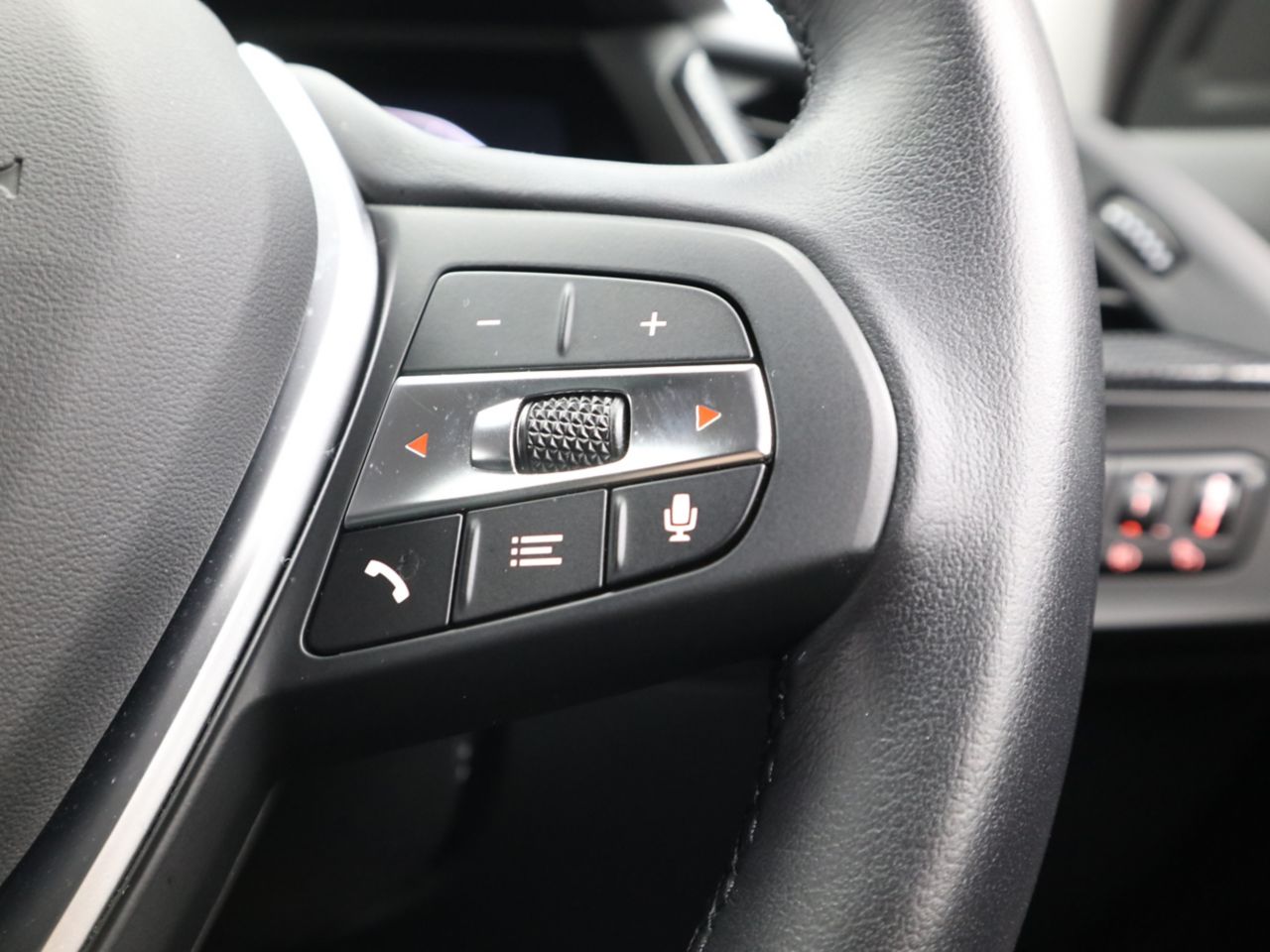 F40 118d Sports Hatch 5-door B47 2.0d