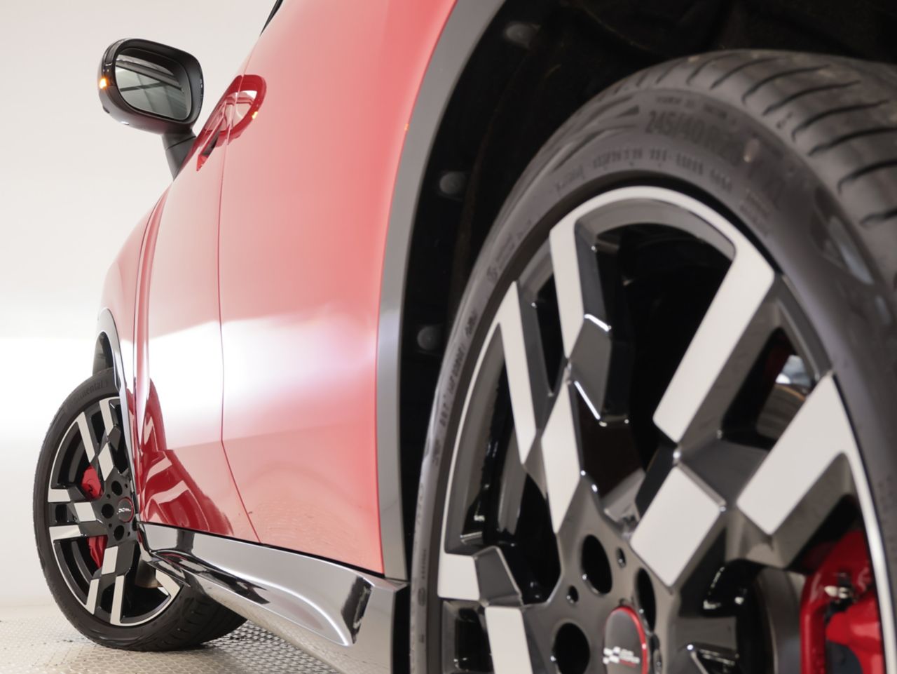 U25 MINI John Cooper Works Countryman ALL4