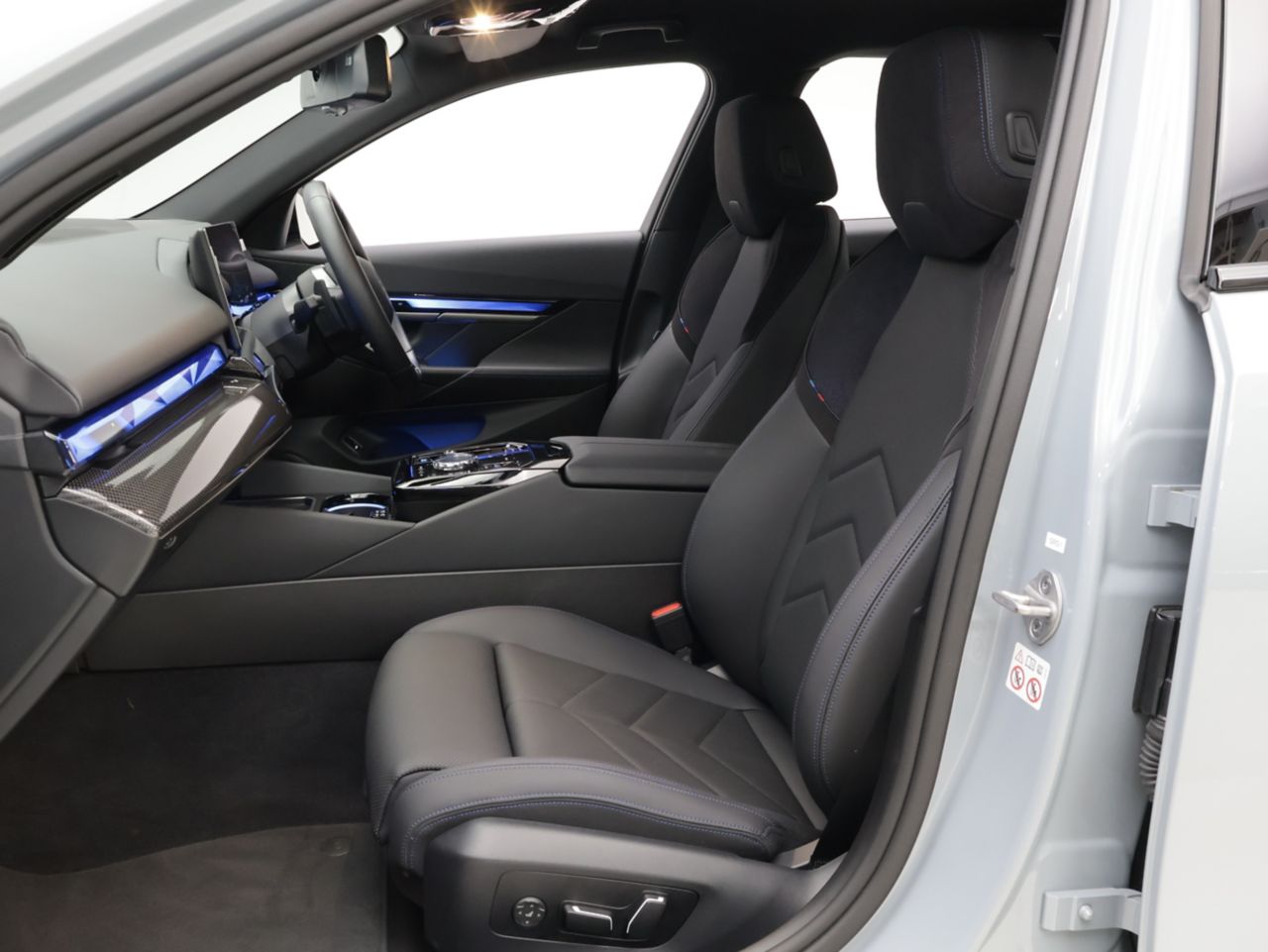 BMW i5 M60 xDrive Sedan RHD