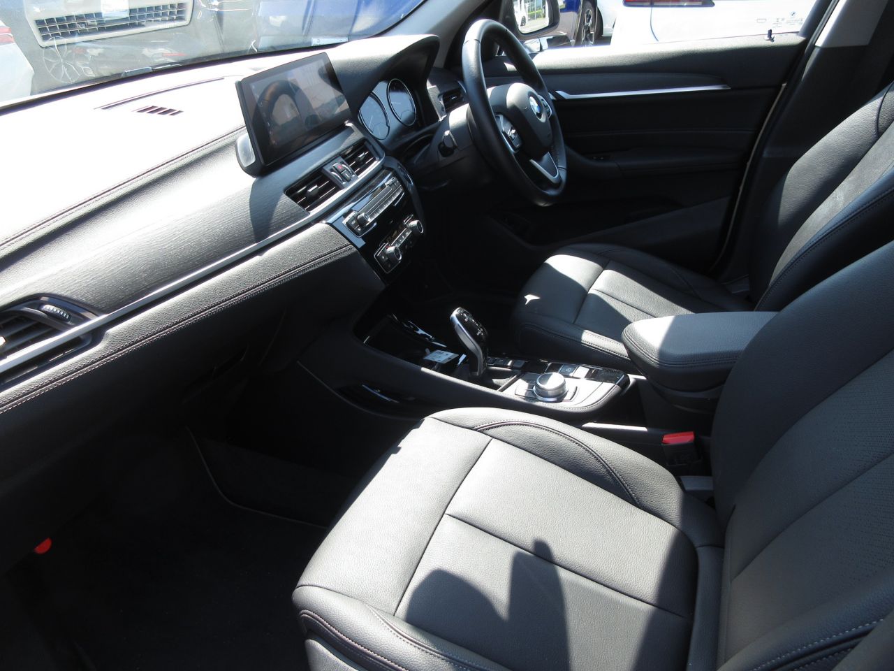 X1 sDrive18i RHD