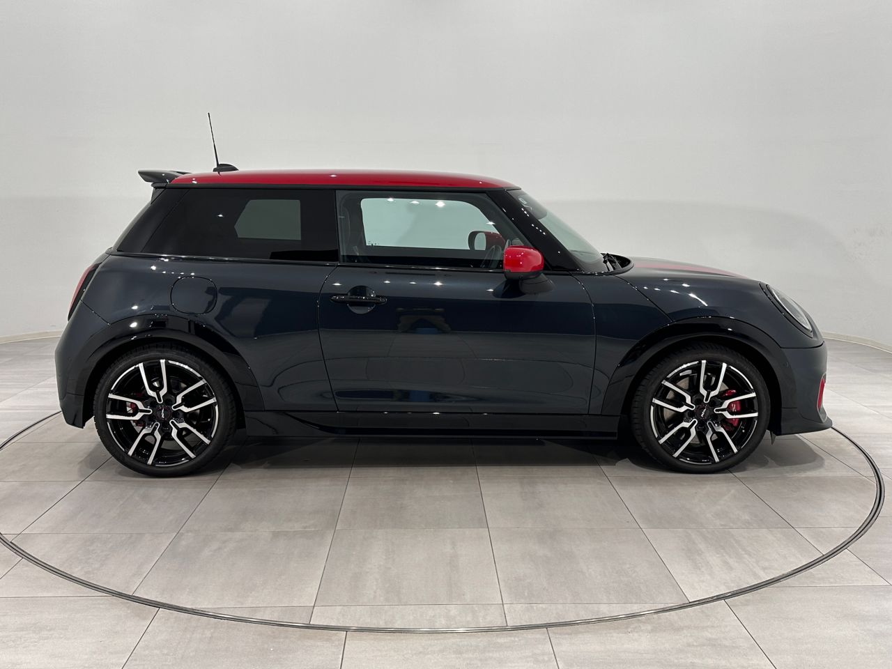 F66 MINI John Cooper Works