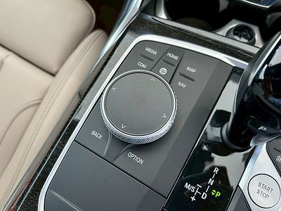 G20 330e Saloon RHD MX