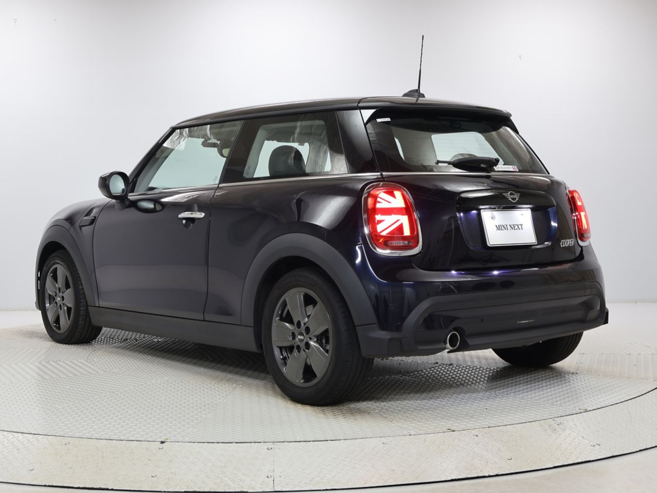 MINI Cooper F56 RHD