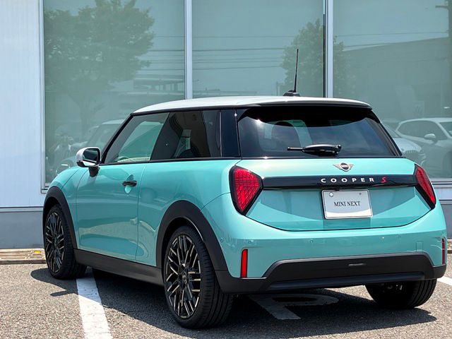 F66 MINI Cooper S 3Dr