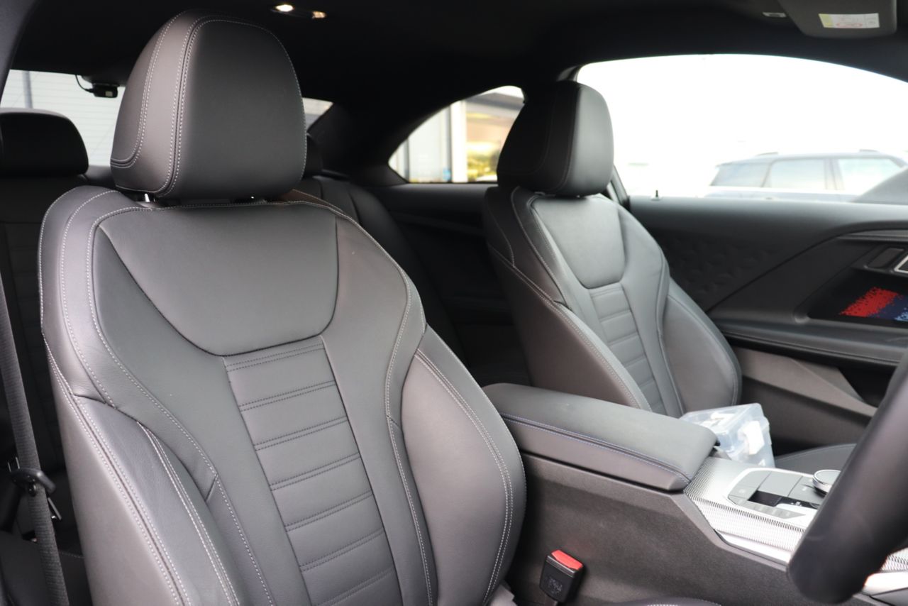 M240i xDrive Coupé RHD