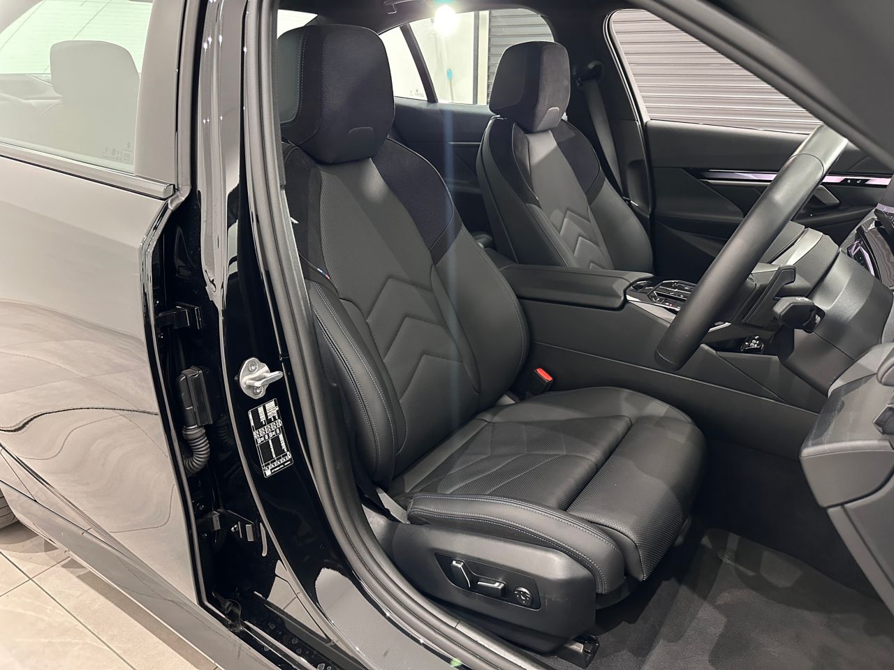 520i Sedan RHD