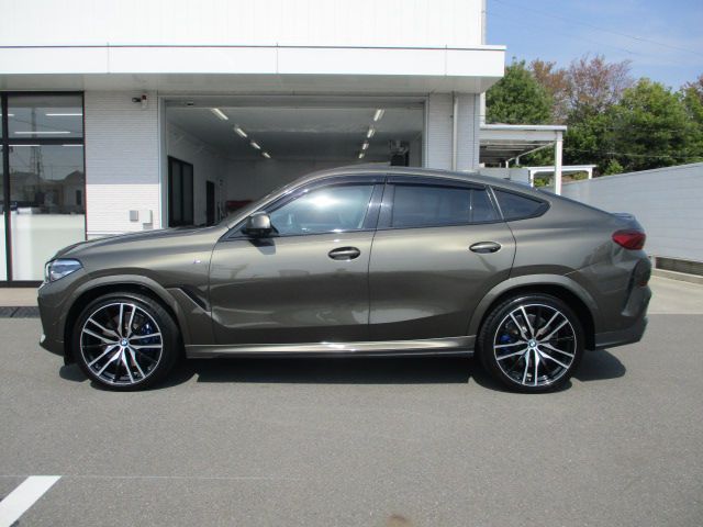 X* xDrive30d RHD