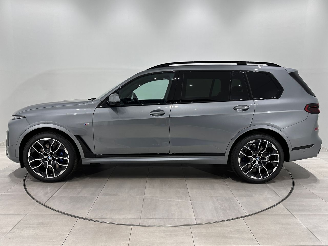 X7 xDrive40d RHD US