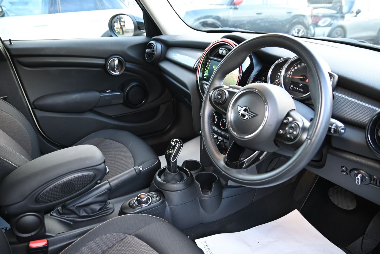 F55 MINI Cooper 5-Door Hatch LCI