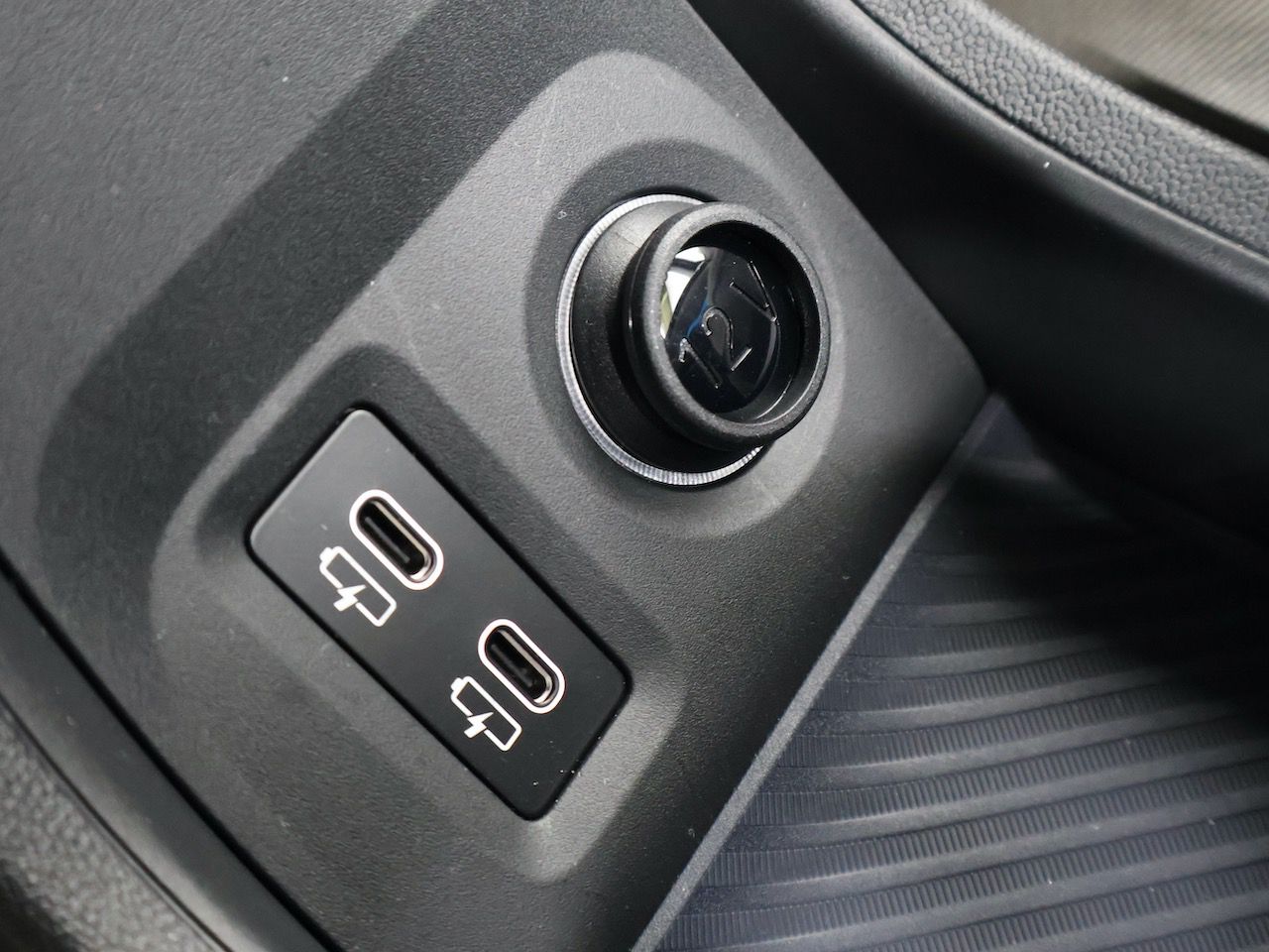 F66 MINI Cooper C 3Dr