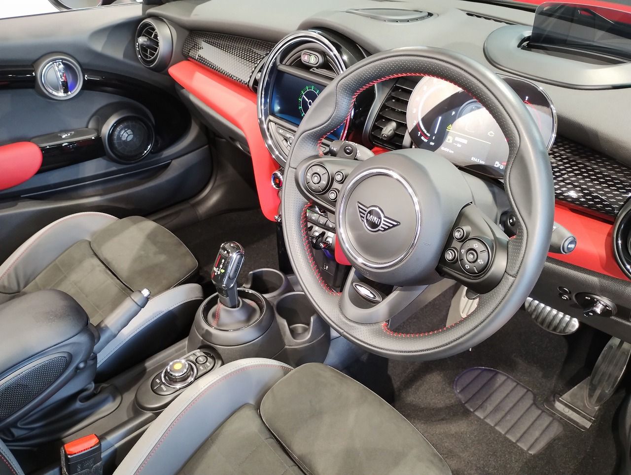F57 MINI John Cooper Works Convertible LCI