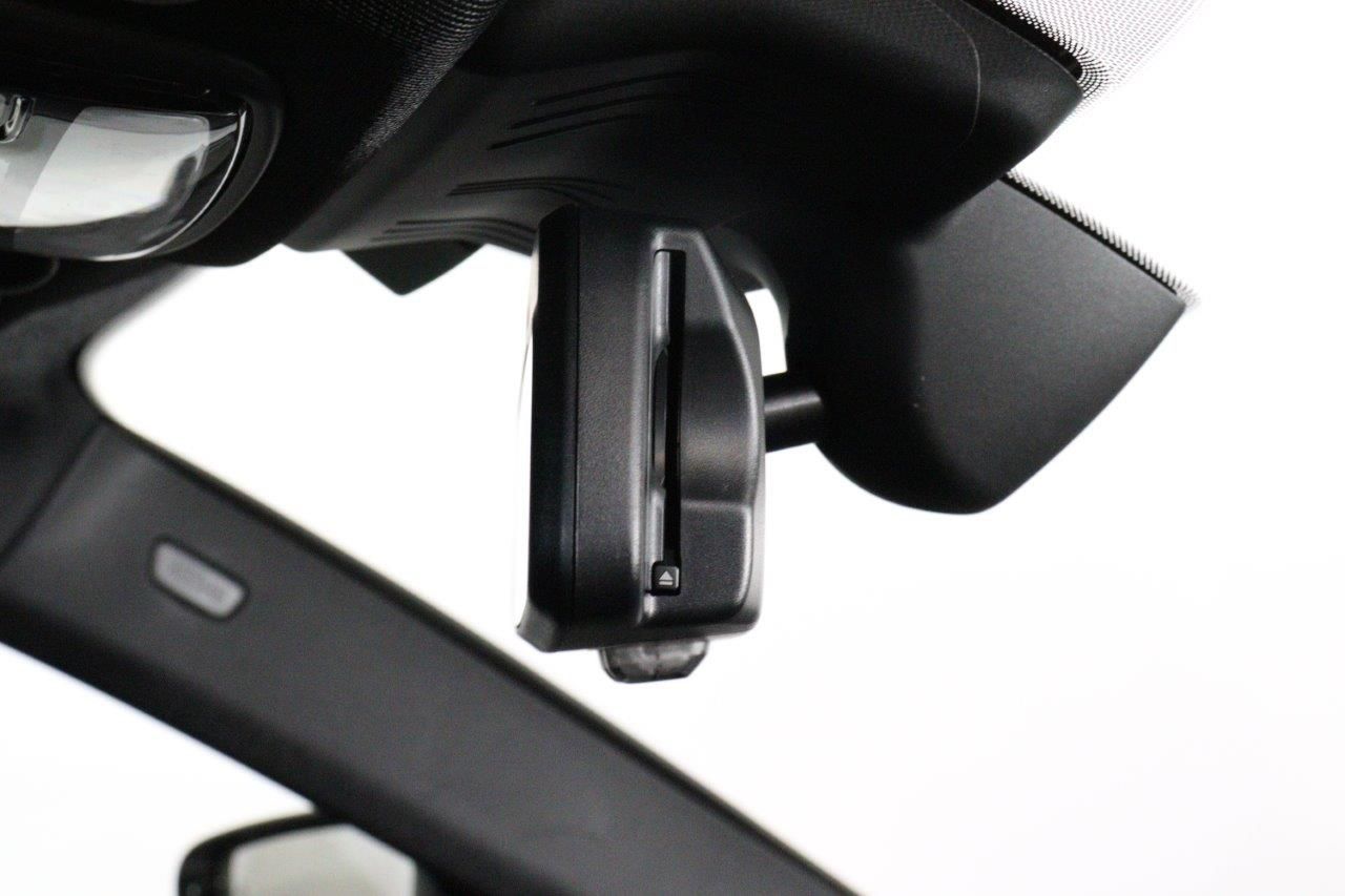 G** ***i G*** C**** ***