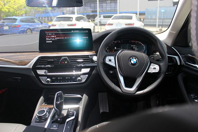 520i Sedan RHD