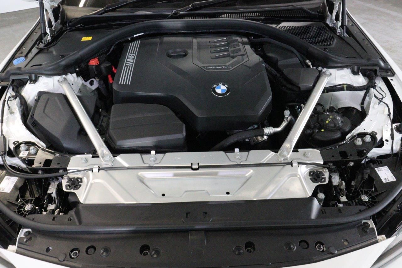 G** ***i G*** C**** ***