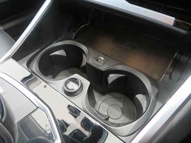 318i Berline RHD