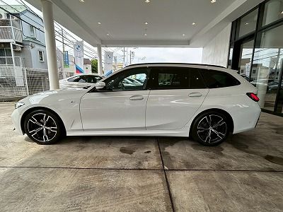 318i Touring RHD