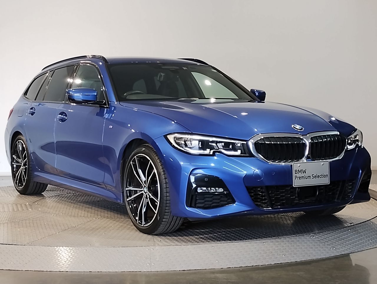 G21 320i RHD