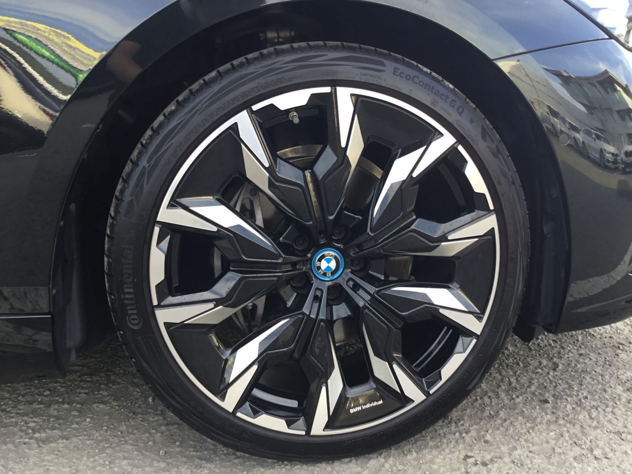 BMW i5 eDrive40 Sedan RHD