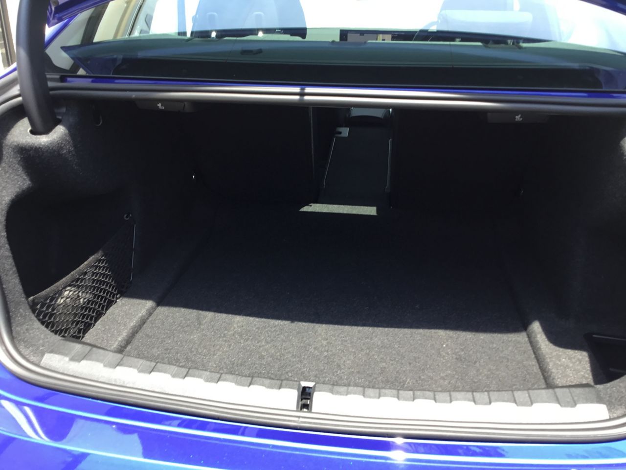 320d xDrive Berline RHD