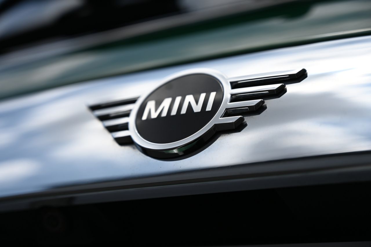 F56 MINI Cooper 3-Door Hatch LCI