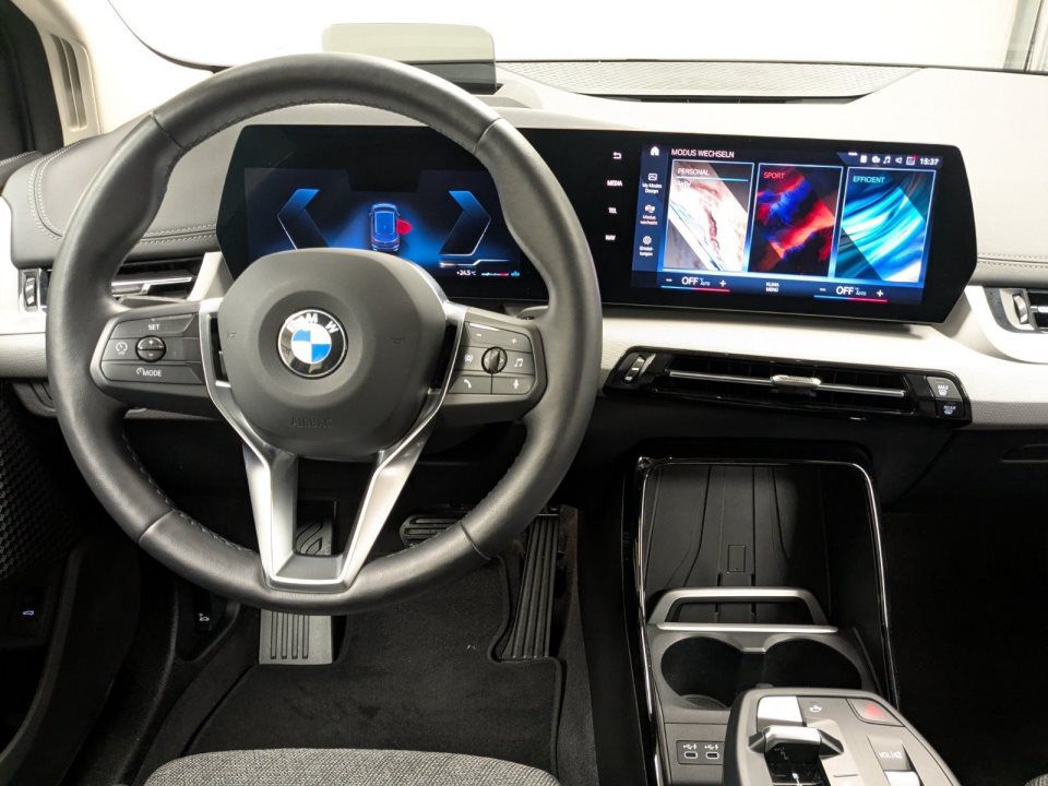 BMW 218