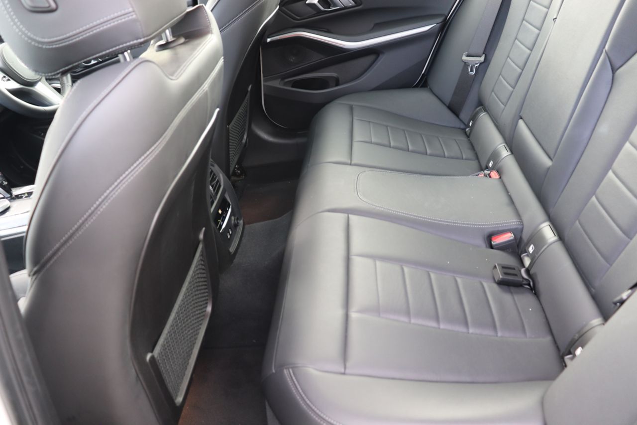G20 320i Saloon RHD MX
