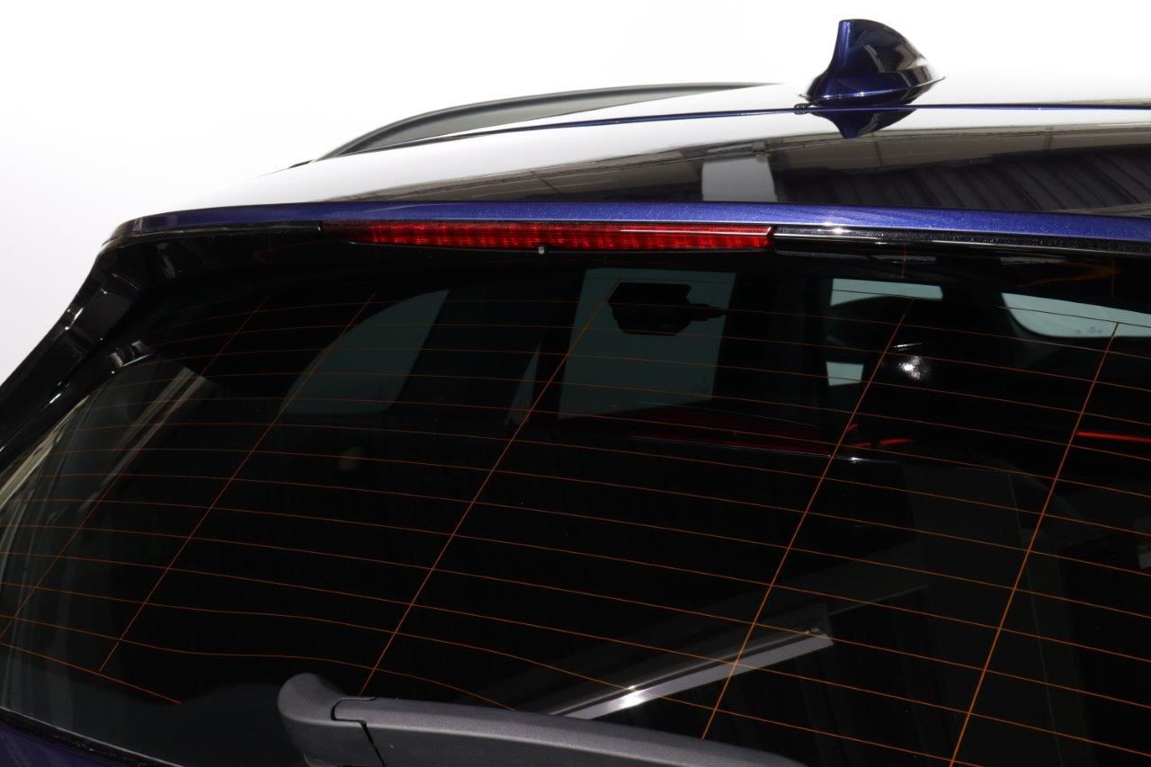 X1 sDrive18i RHD