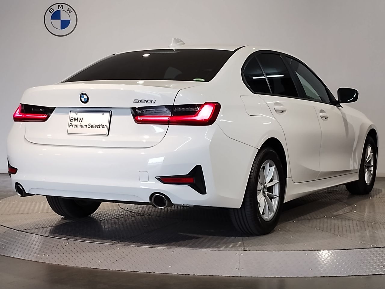 G20 320i Saloon RHD TU