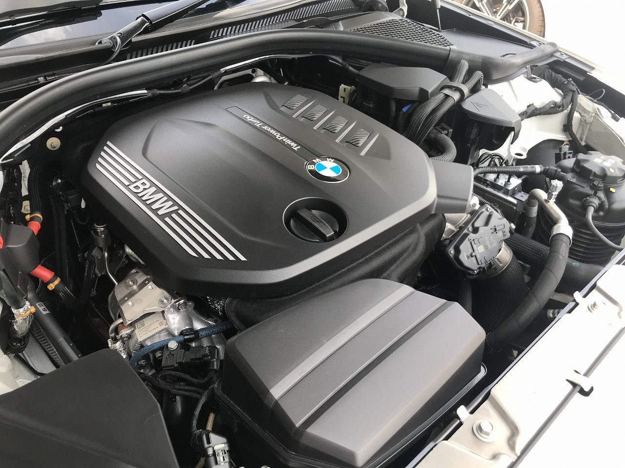 320d xDrive Berline RHD