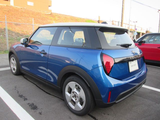 F66 MINI Cooper C 3Dr