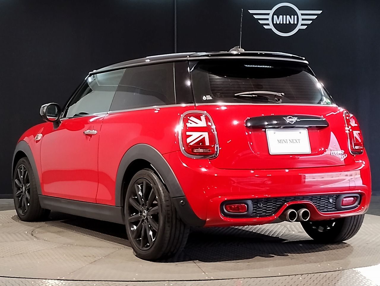 F56 COOPER S D(AT)