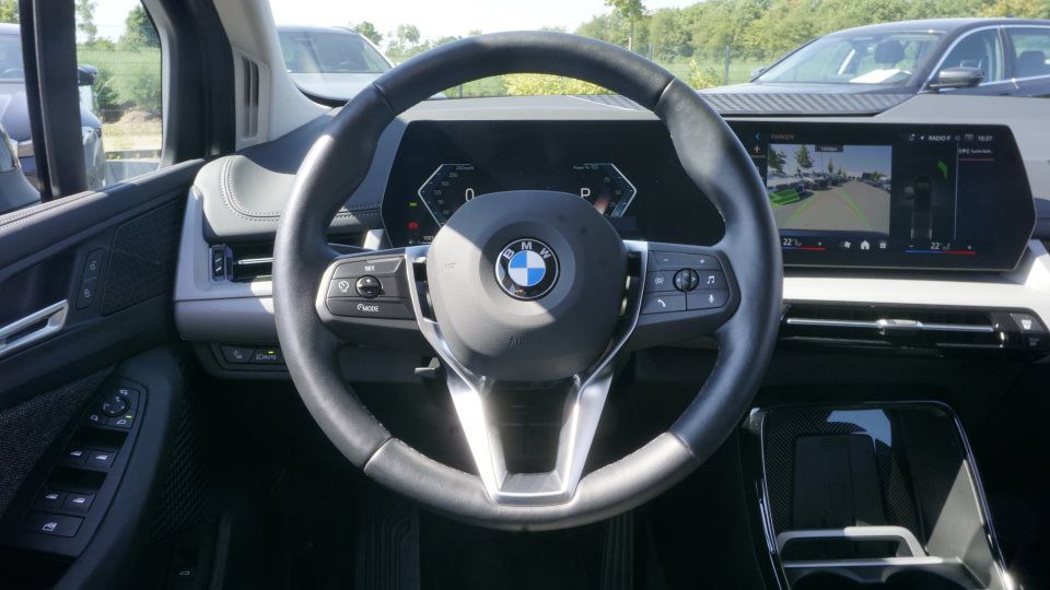 BMW 218