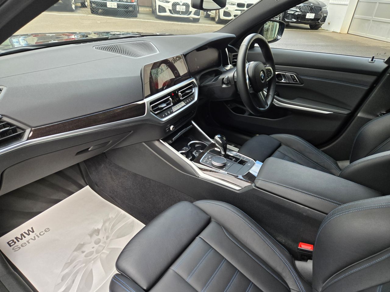 G20 320d xDrive RHD Saloon