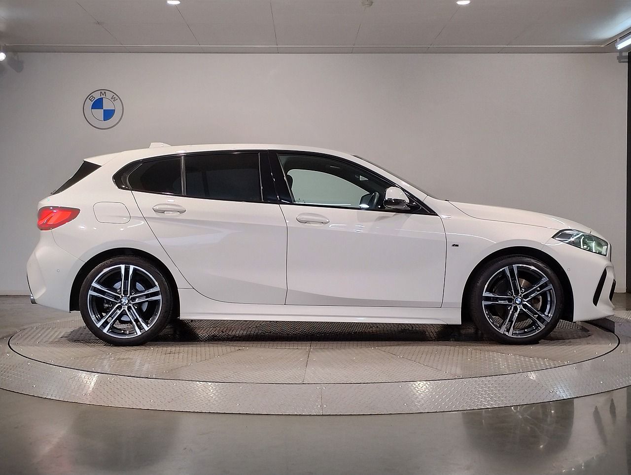 F40 118d Sports Hatch 5-door B47 2.0d