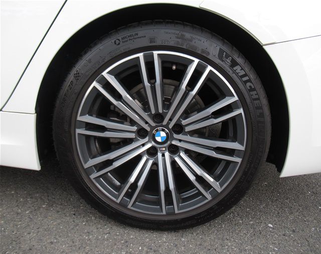 G20 320i Saloon RHD TU