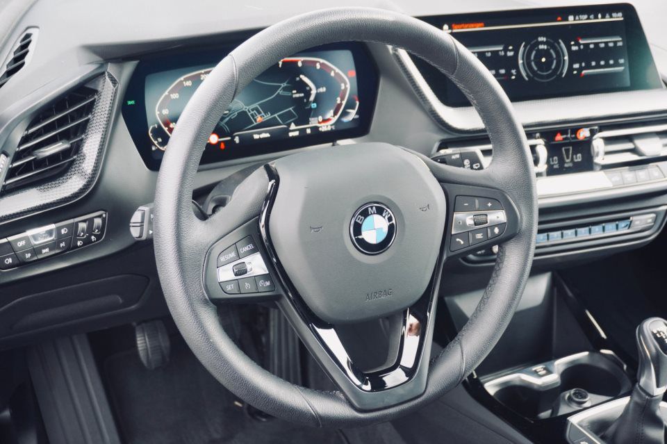 BMW 118