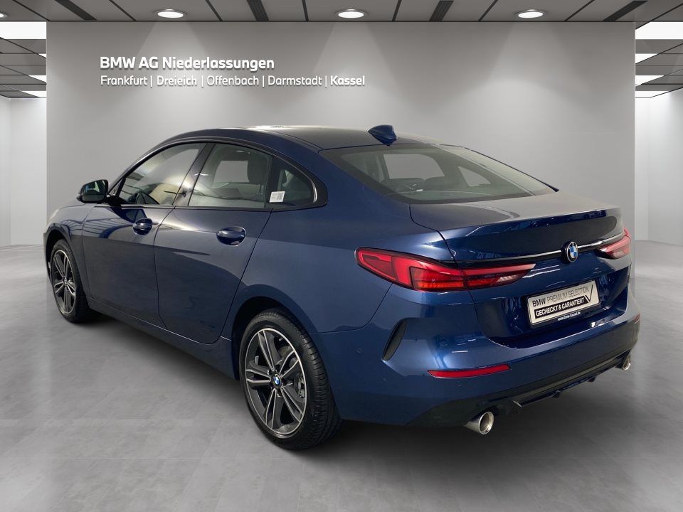 BMW 218
