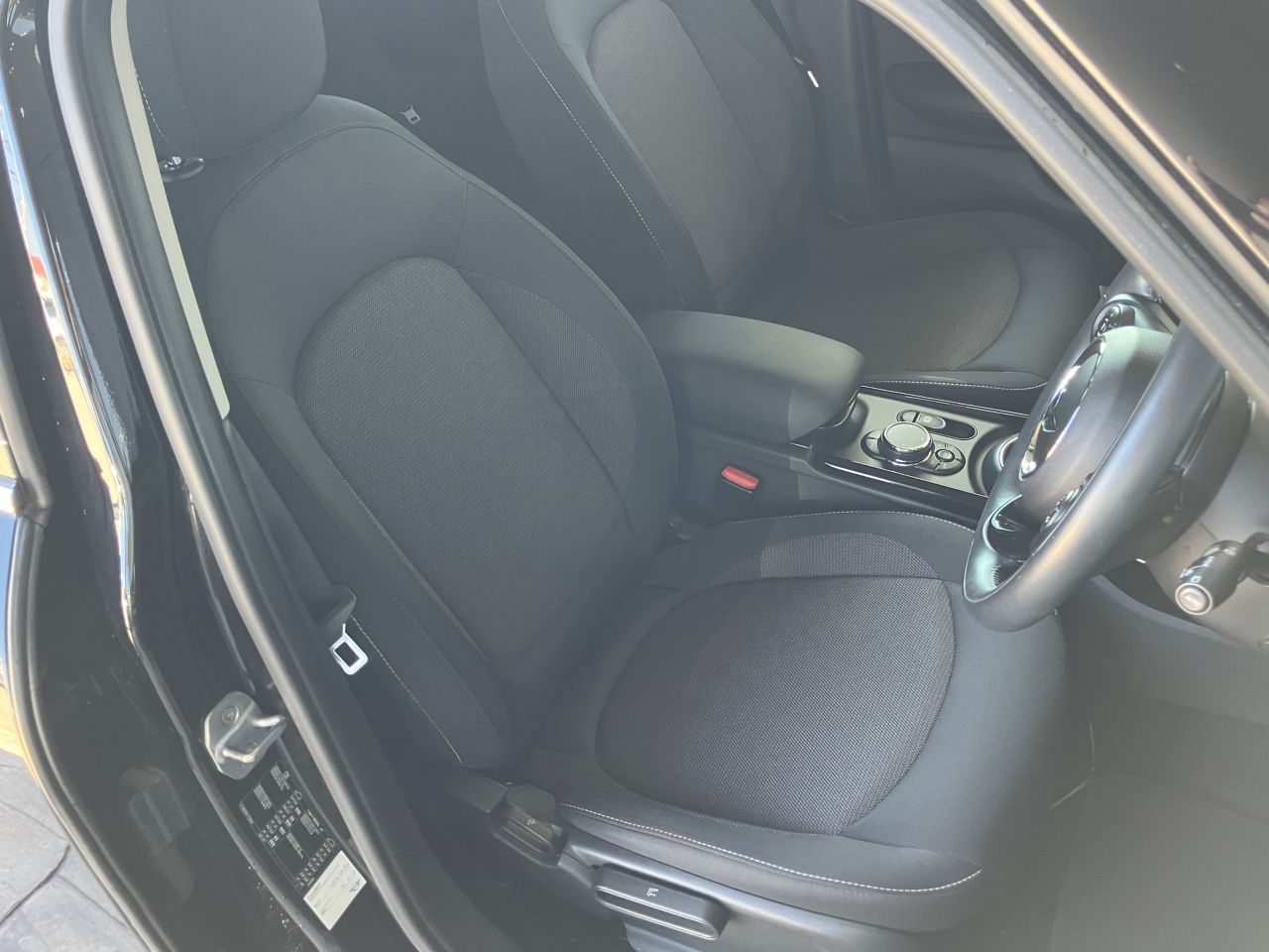 MINI CLUBMAN COOPER D