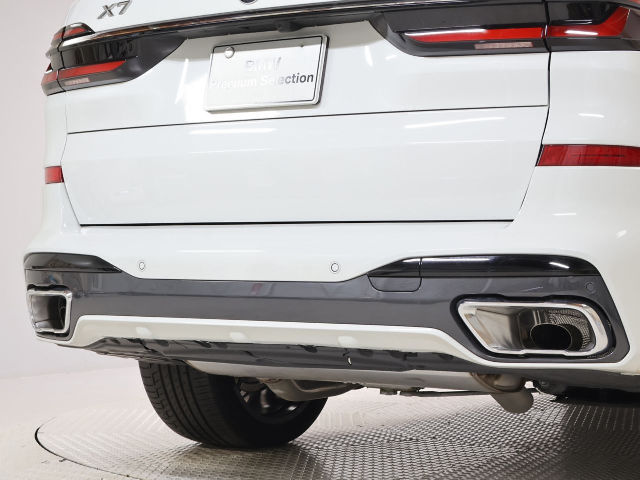 X7 xDrive40d RHD US