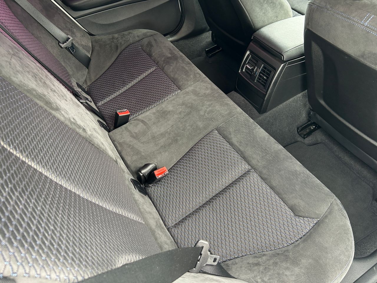 116I 5DOOR RHD