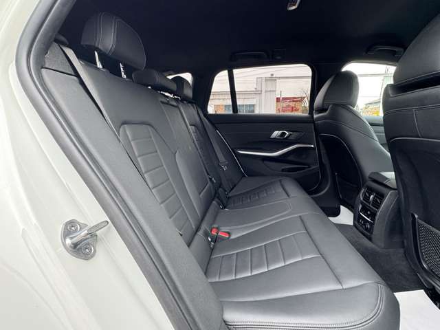 G21 320d xDrive Touring RHD