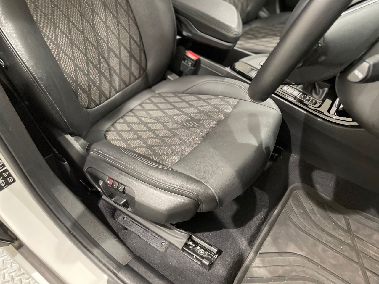 G01 X3 xDrive20d RHD ZA LCI