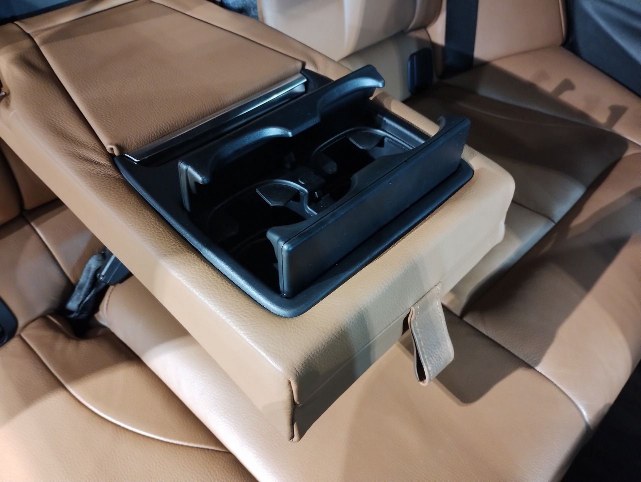 320I GRANTURISMO RHD