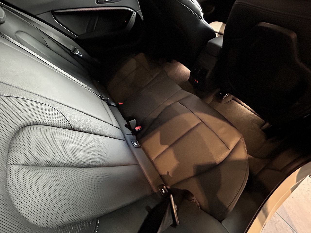 F40 118d Sports Hatch 5-door B47 2.0d