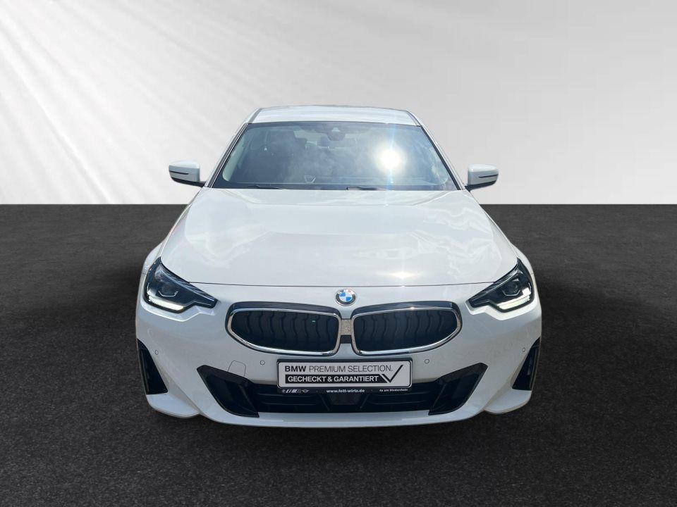 BMW 218