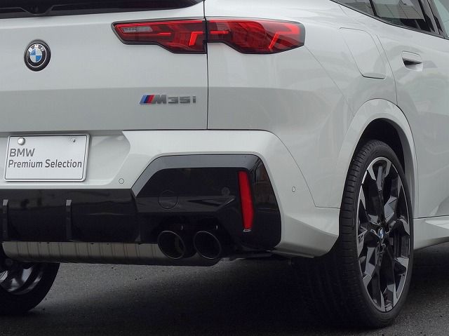 X2 M35i xDrive RHD