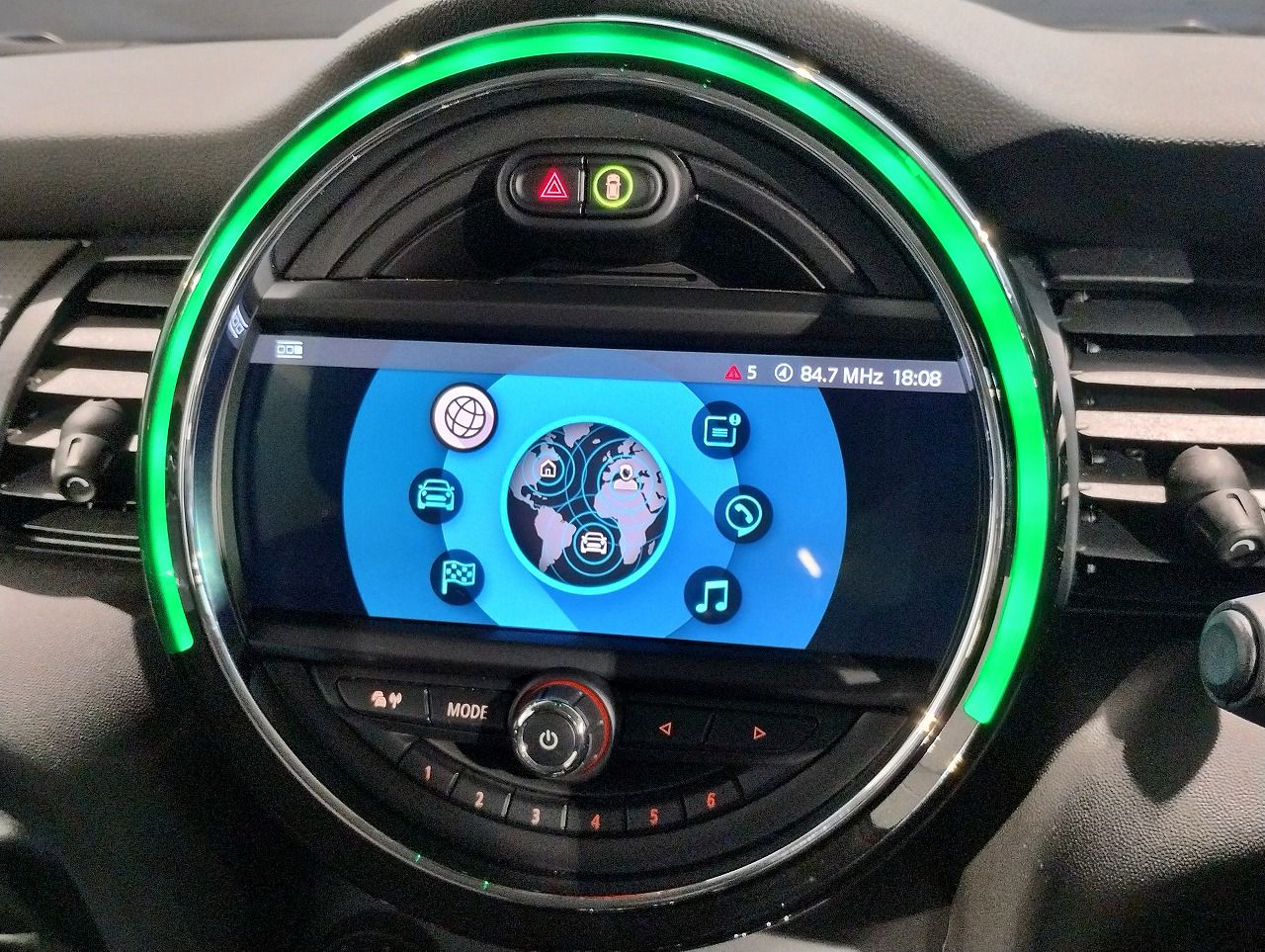 F55 COOPER D (AT)