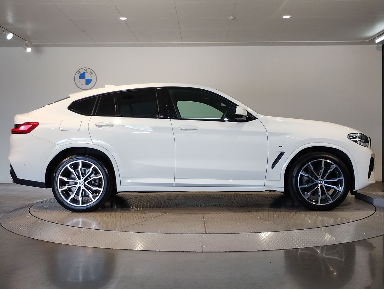 X4 xDrive20d RHD